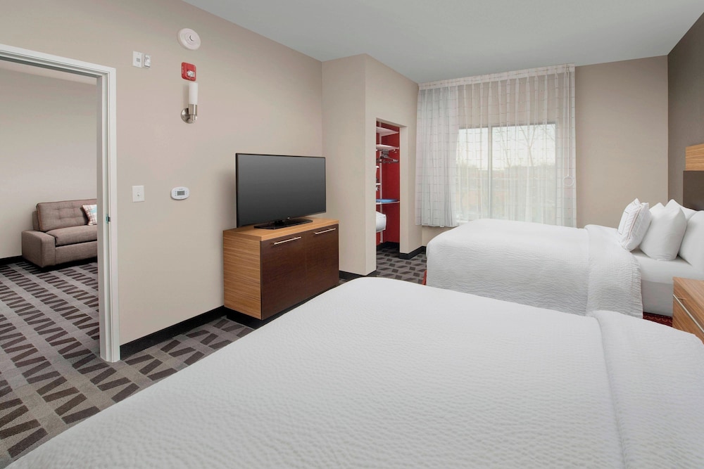 TownePlace Suites by Marriott College Park - photo 15