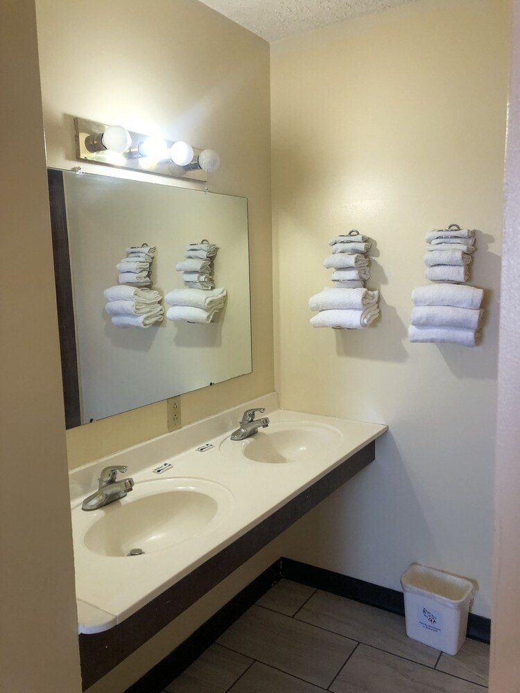 Motel Boutique by Wolf Inn - photo 7