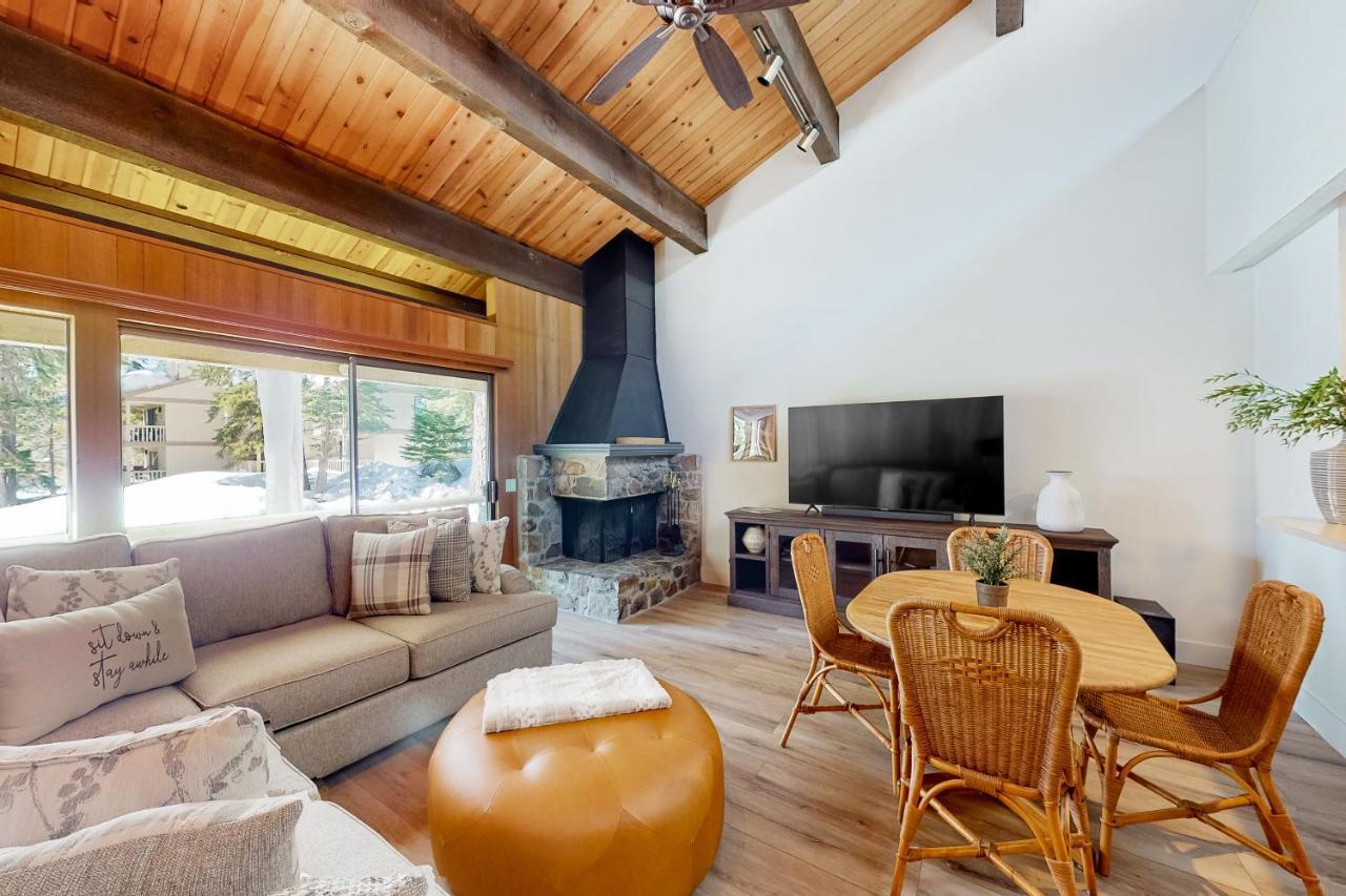 Kingswood Village 60 — 4-Star Luxury Hotel in Kings Beach, United States