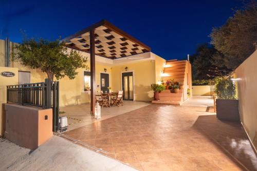 Elpida's house — 4-Star Luxury Hotel in Ierapetra, Greece