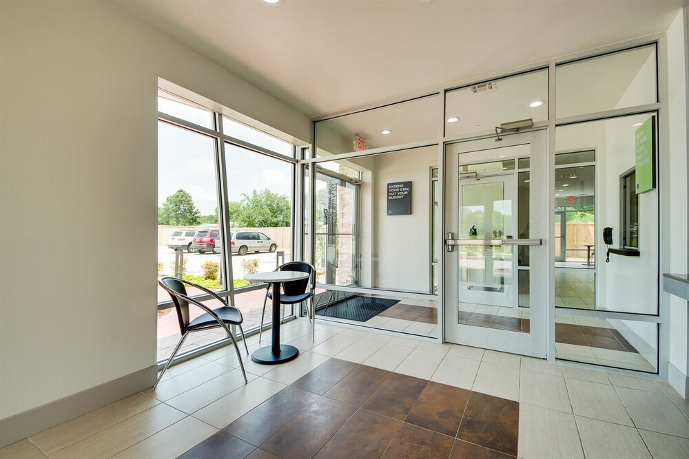 Candlewood Suites Muskogee an IHG Hotel - photo 2