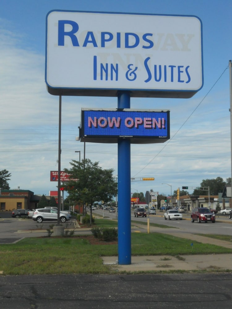 Rapids Inn and Suites - photo 45