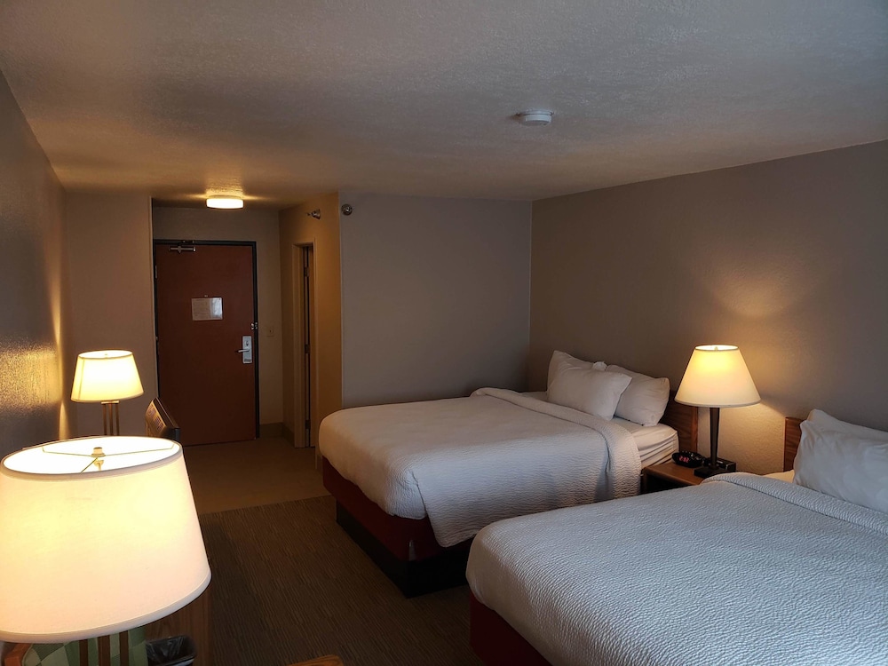 Country Inn & Suites by Radisson Fairview Heights IL - photo 37