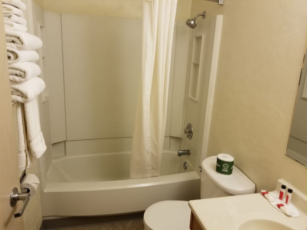 Super 8 by Wyndham Ketchikan - photo 37