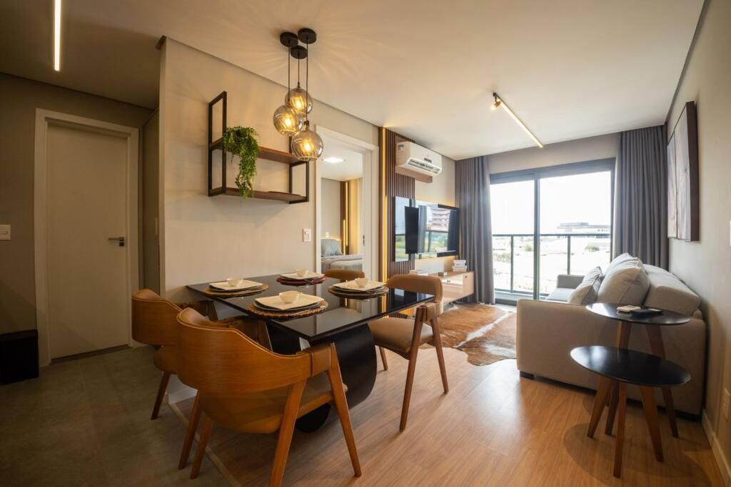 Apto 306 Inn Com Vista Parque Una E Garagem in Pelotas, Brasil