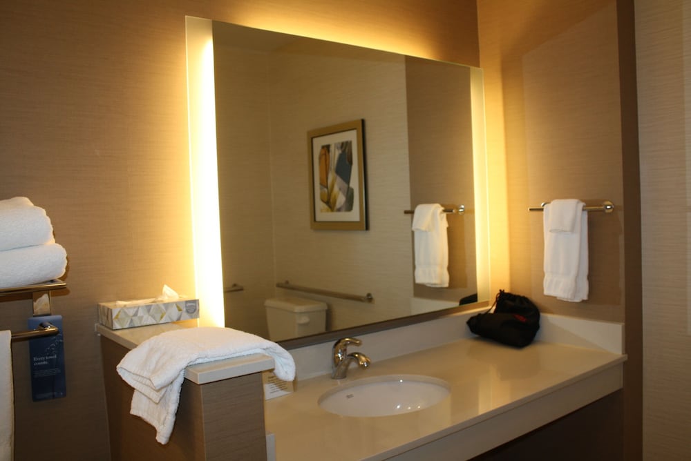 Fairfield Inn & Suites by Marriott Detroit Lakes - photo 37
