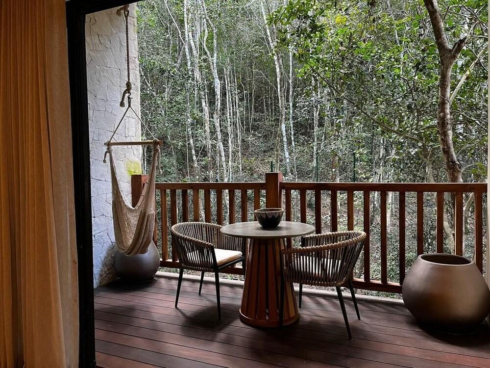 Hotel Mundo Maya Calakmul
