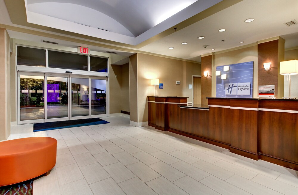 Holiday Inn Express Hotel & Suites Jacksonville South I 295 by IHG - photo 32