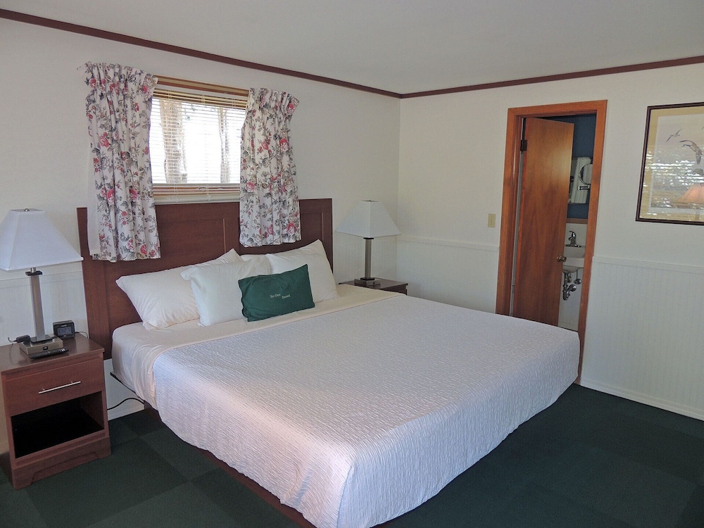 Rock Ledge Motel - photo 13