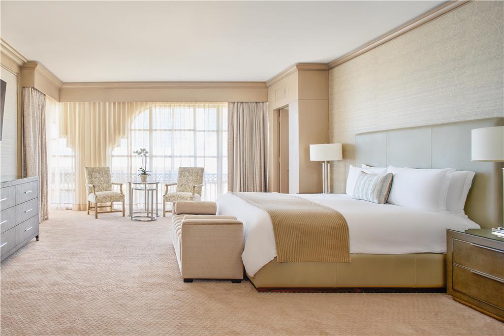 KICUN1_Presidential Suites_Master Bedroom.jpeg