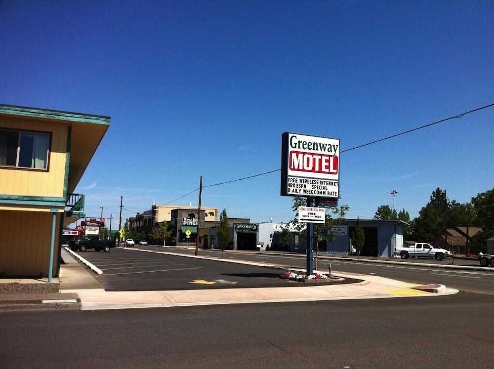 Greenway Motel — Redmond