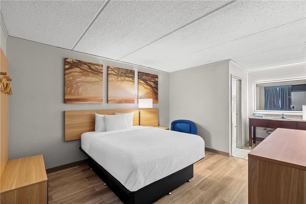 Days Inn by Wyndham Statesboro - photo 29