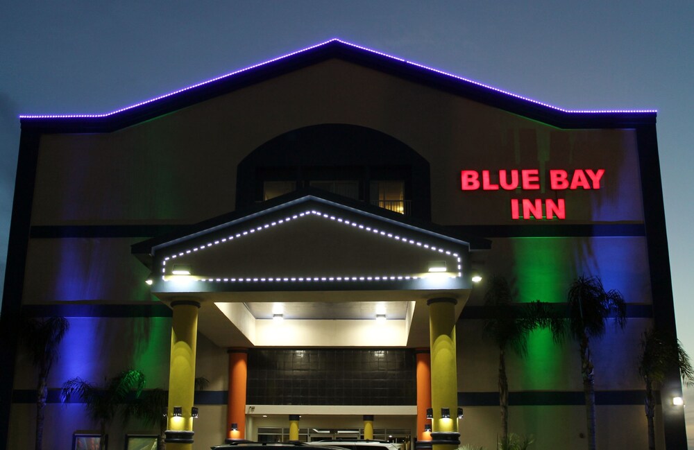 Blue Bay Inn & Suites - photo 93