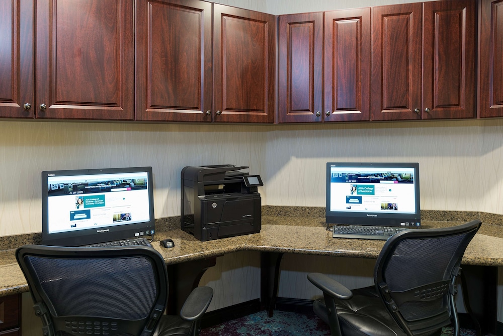 Hampton Inn Detroit Roseville - photo 34