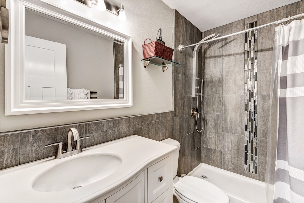 Bend Riverside Inn & Suites - photo 361