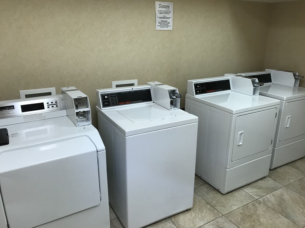 Holiday Inn Express Syracuse Fairgrounds by IHG - photo 39