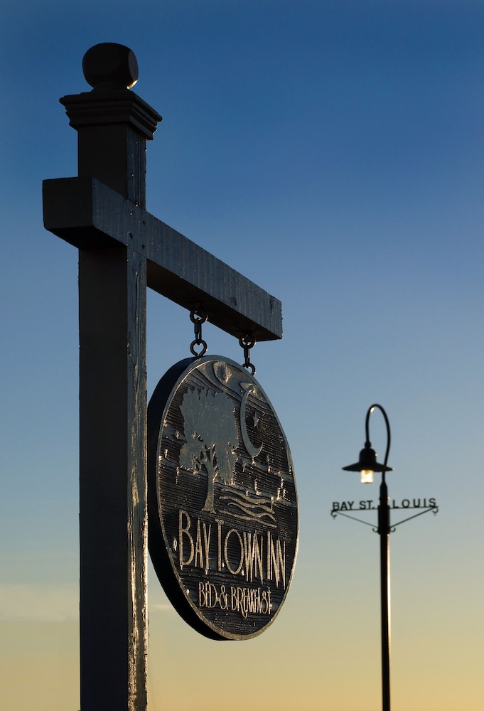Bay Town Inn - photo 26