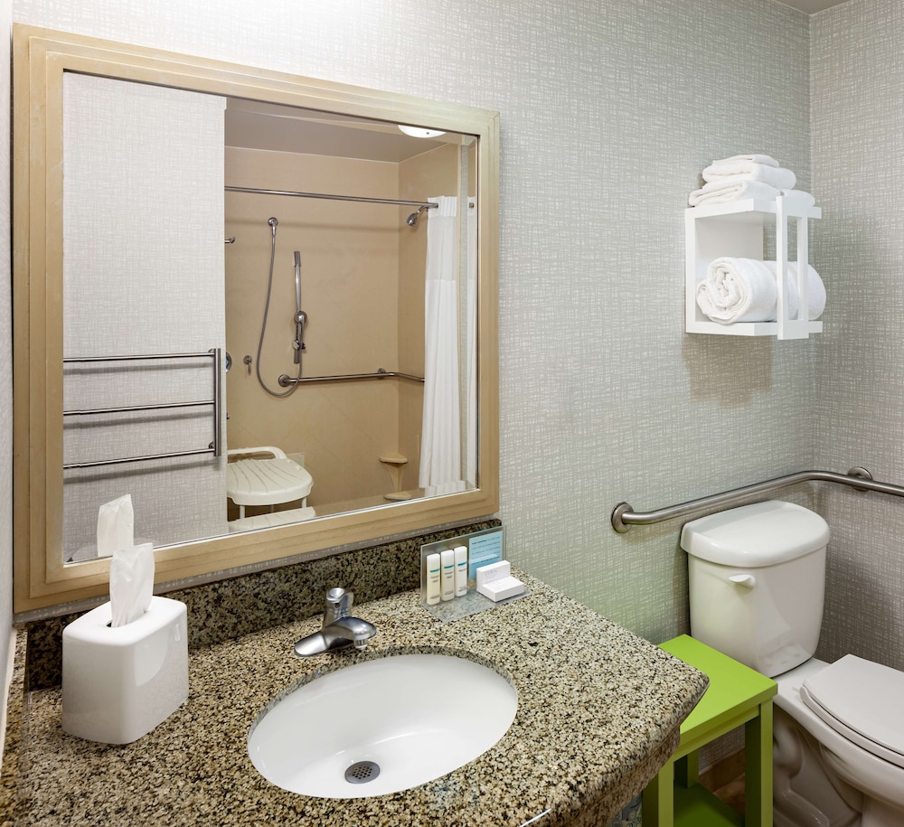 Hampton Inn & Suites Mobile I 65@ Airport Blvd - photo 31