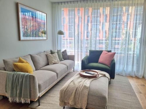 Regent Retreat Top floor apartment — 4-Star Luxury Hotel in Melbourne, Australia