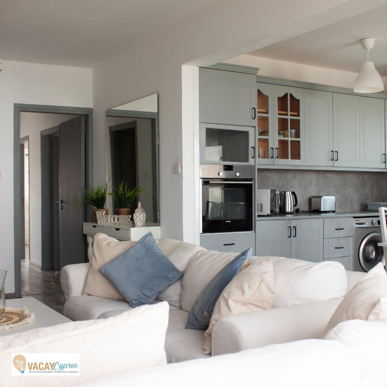 Downtown Larnaca Apartment — 4-Star Luxury Hotel in Larnaca, Cyprus