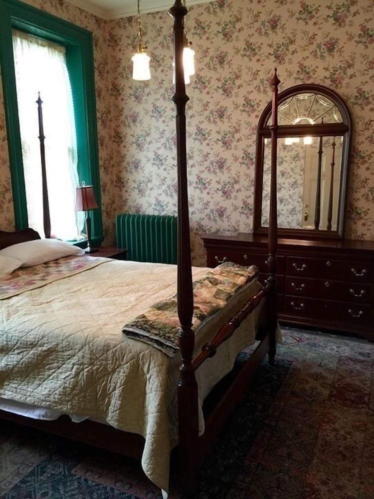 Susquehanna Manor Inn - photo 8