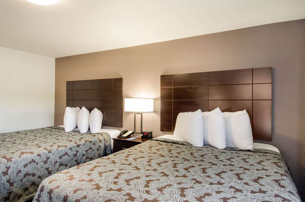 Rodeway Inn Middleboro Plymouth - photo 25