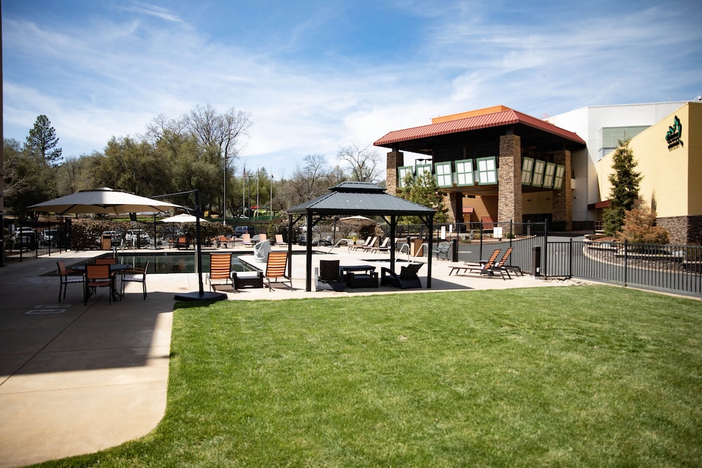 The Hotel at Black Oak Casino Resort - photo 15