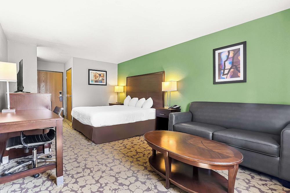 SureStay Plus Hotel by Best Western Bettendorf - photo 6