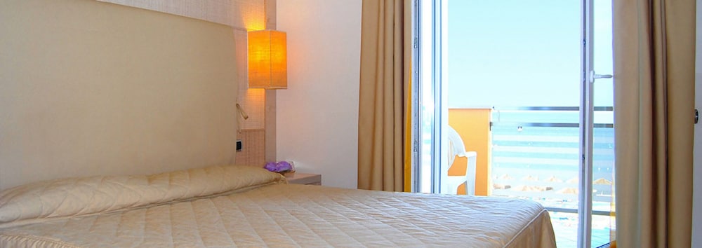 Hotel Mara — 4-Star Luxury Hotel in Ortona, Italy
