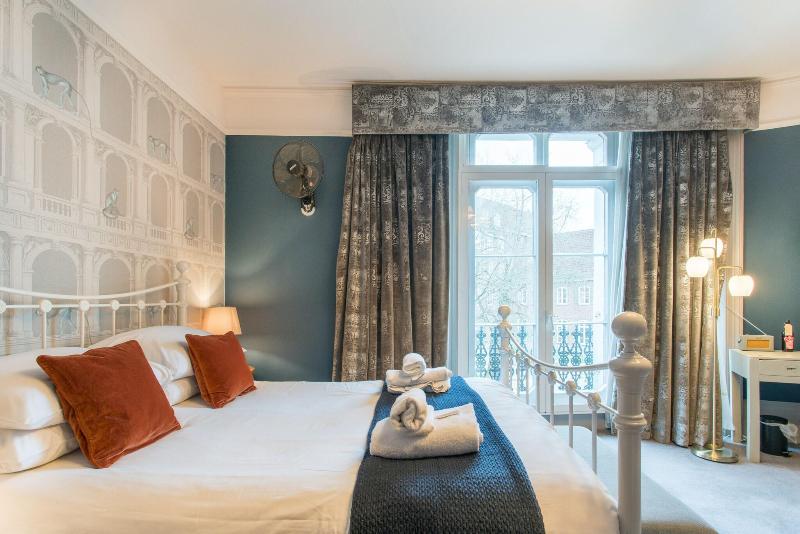 Westgate Winchester — 4-Star Luxury Hotel in Winchester, United Kingdom
