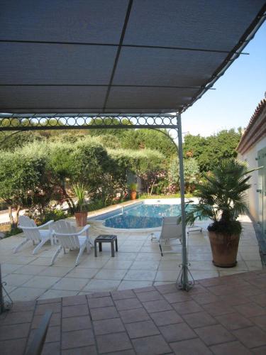 Le Clos Olives — Comps — photo 5