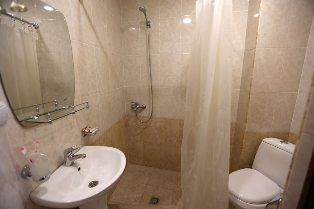 Amrots Hotel — Vayk' — photo 2