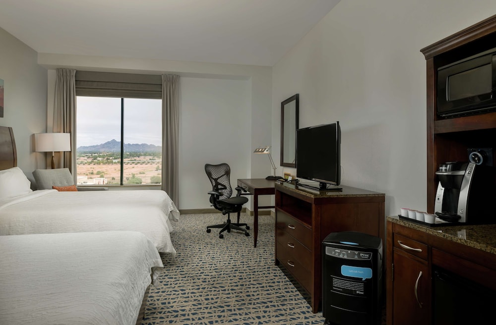 Hilton Garden Inn Phoenix Airport North - photo 15