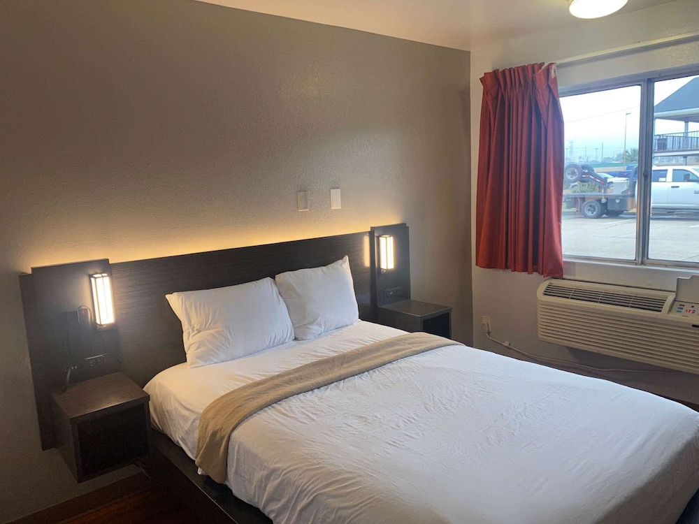 Motel 6 Gulfport - photo 5