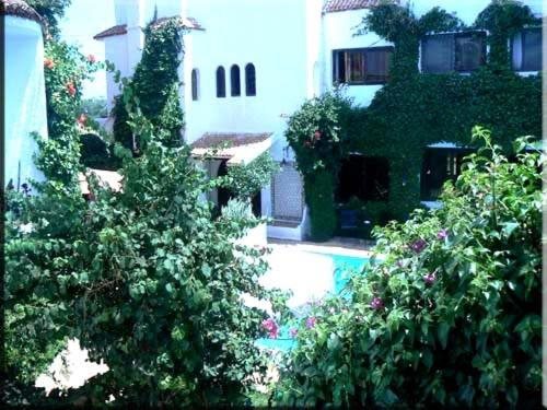 Hôtel Hacienda — hotel in Martil