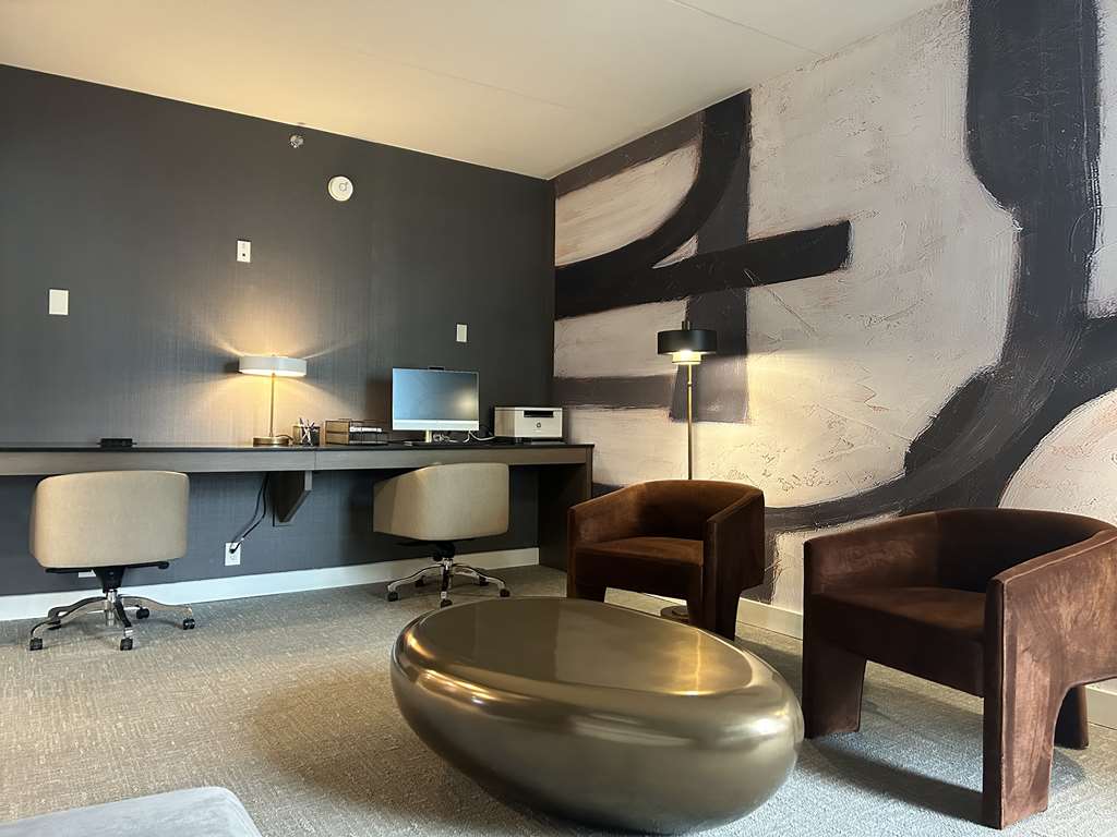 Best Western Plus Meadowlands - photo 25
