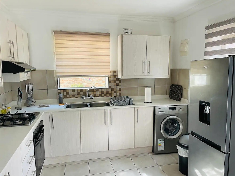 Mellow 2 bedroomed cottage 2083 — Bulawayo — photo 3