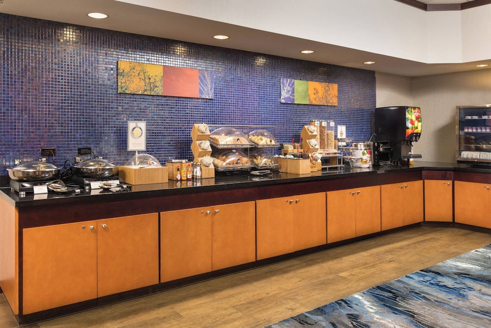 Fairfield Inn & Suites Chattanooga I 24 Lookout Mountain - photo 22