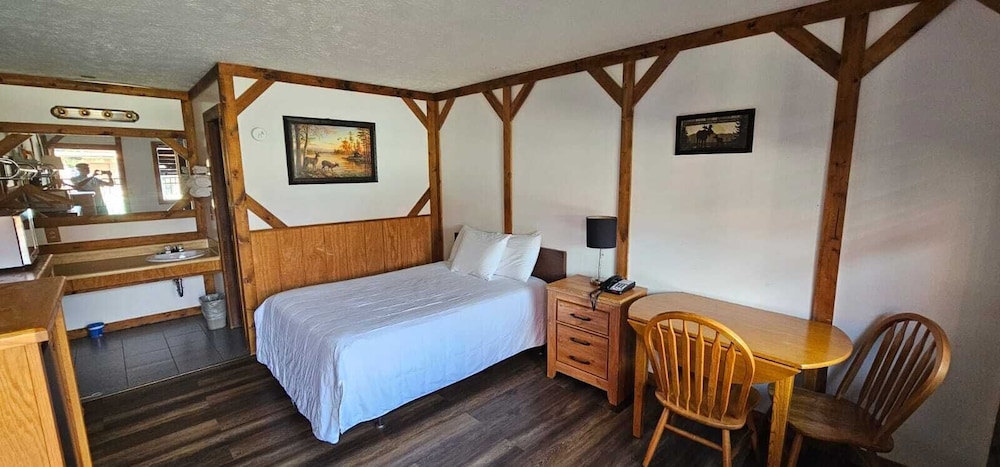 Beverly hills inn - photo 14