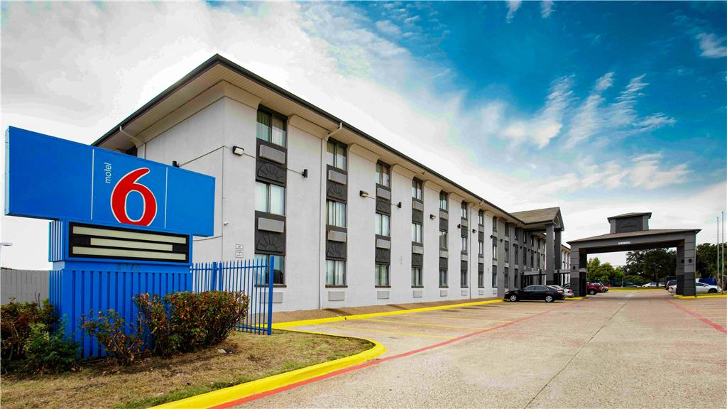 Motel 6 Dallas TX Fair Park - photo 2