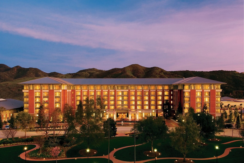 Four Seasons Hotel Los Angeles at Westlake Village - photo 2