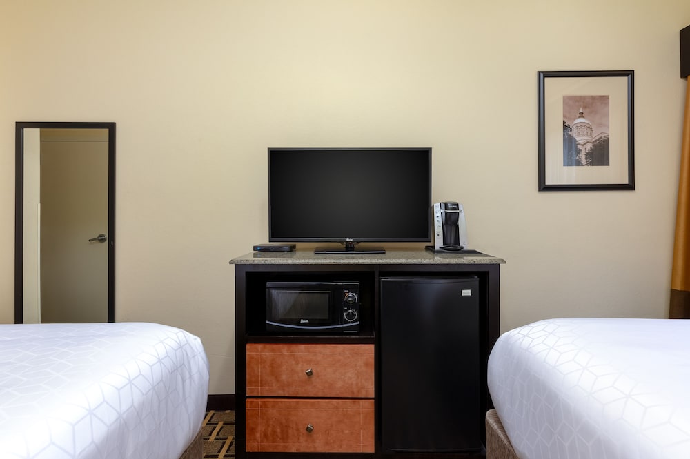 Holiday Inn Express & Suites Atlanta Downtown by IHG - photo 7