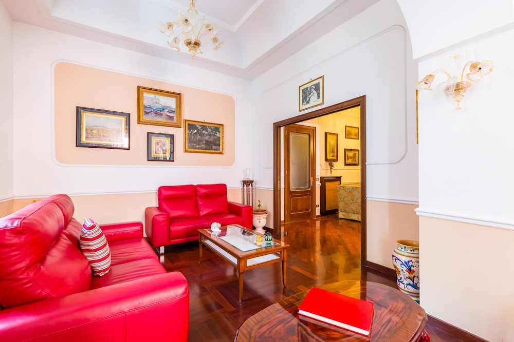 Grand Classic Apartment at San Martino — 4-Star Luxury Hotel in Naples, Italy