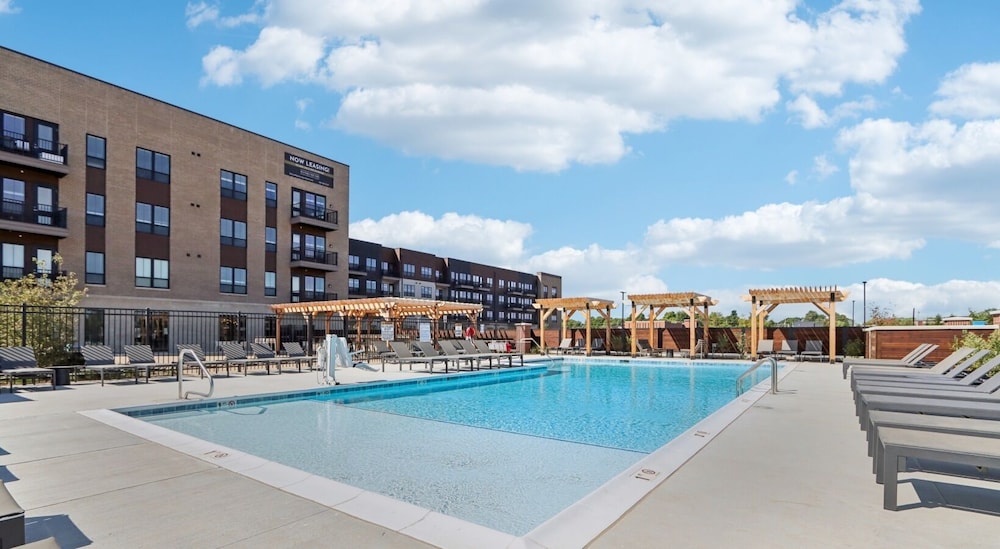 Landing McCordsville — 4-Star Luxury Hotel in Mccordsville, United States