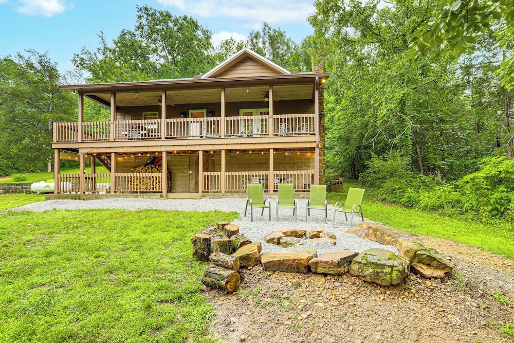 Creekside Hideaway W Fire Pit Creek Access — Mountain View