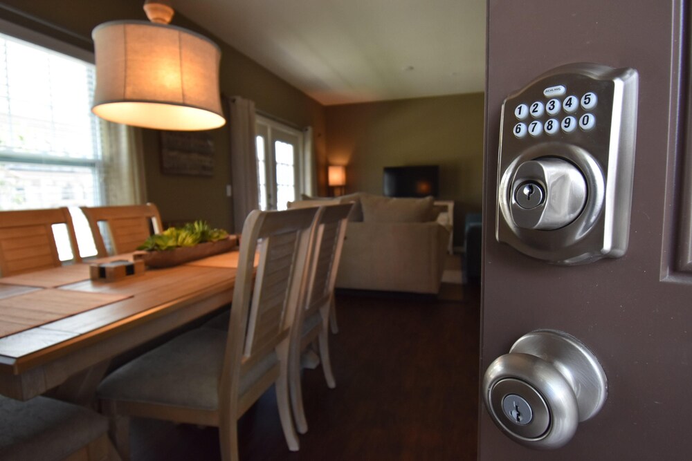 Nov Special W Lucaya 4bed 2 Bath ID: 256175 - photo 19