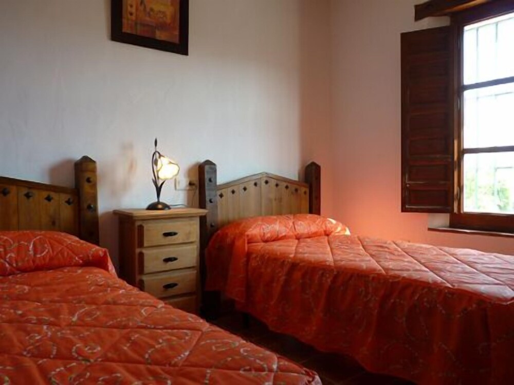 Malaga 101846 3 Bedroom Holiday Home By Mo Rentals 8300894 — Almachar