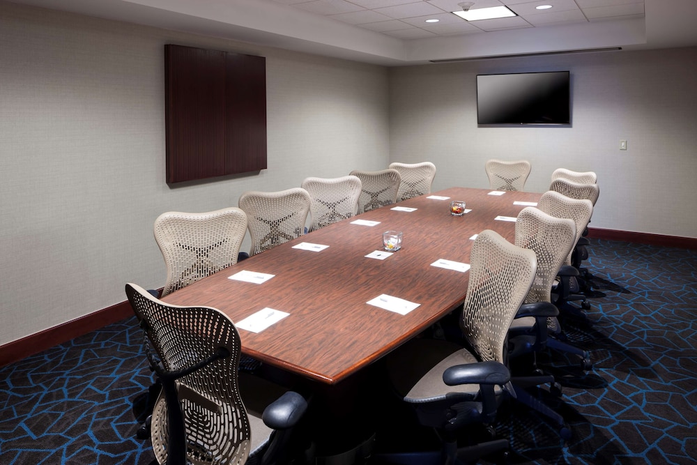 Hampton Inn & Suites Oklahoma City Bricktown - photo 38