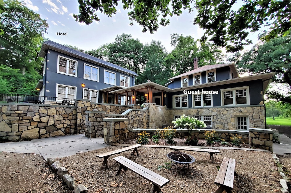 Sycamore Springs — hotel in Sabetha