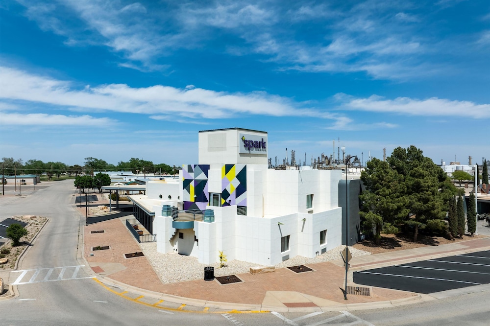 Spark by Hilton Artesia - photo 54